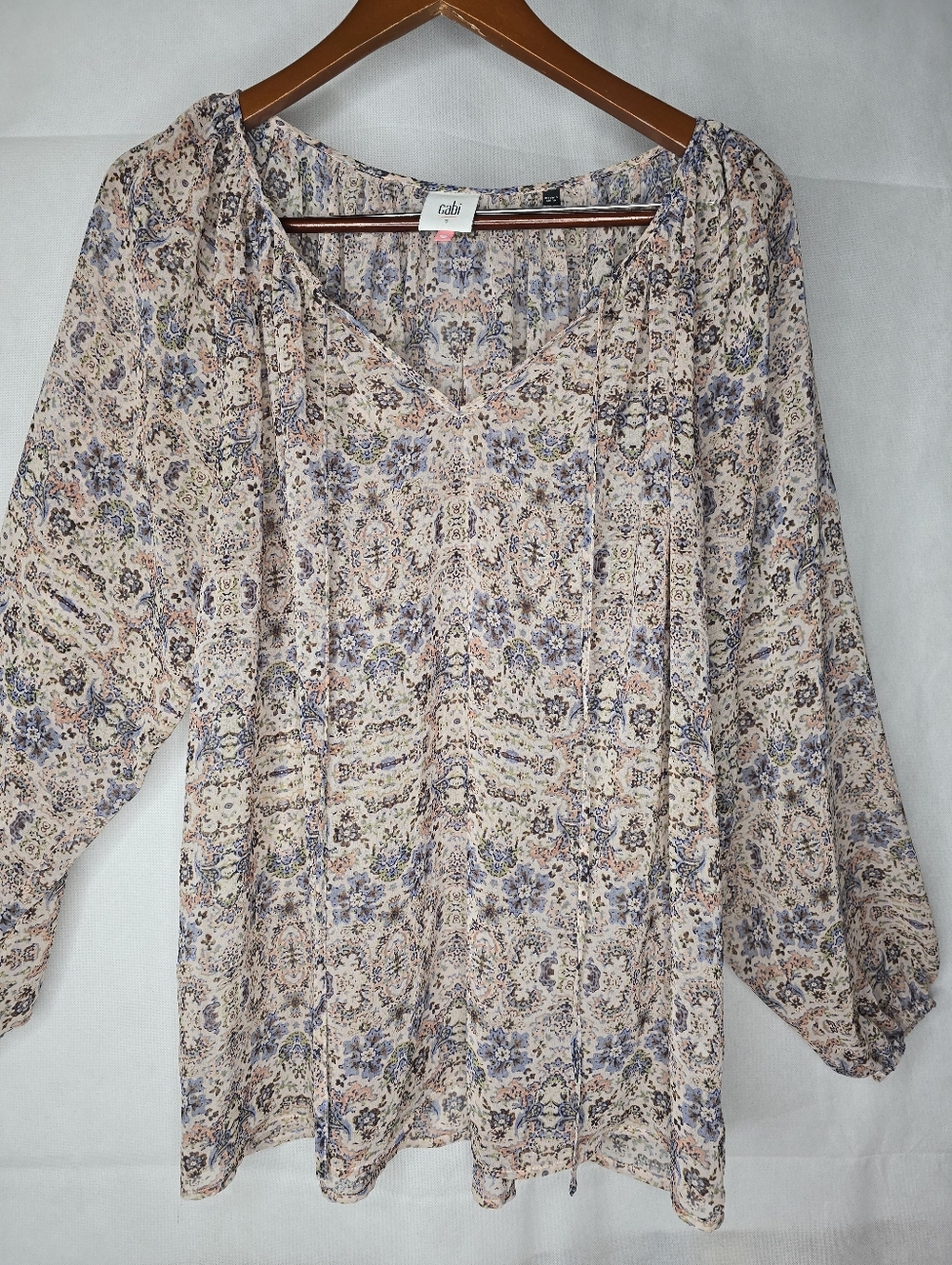 Cabi Peasant Top Sheer Beige Floral Medallion Long Sleeve Tie Neck Relaxed S